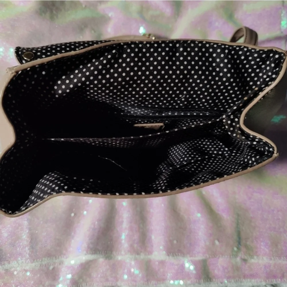 Backpack purse with embellishments - Picture 5 of 6
